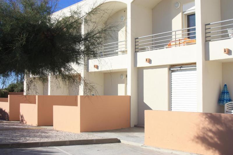 Studio - Ground Floor image 2