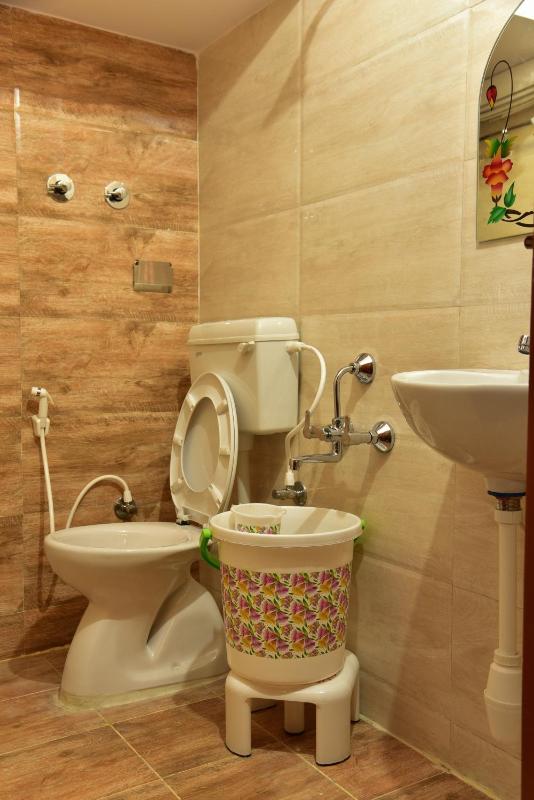 Elegant Serviced Apartment - image 2