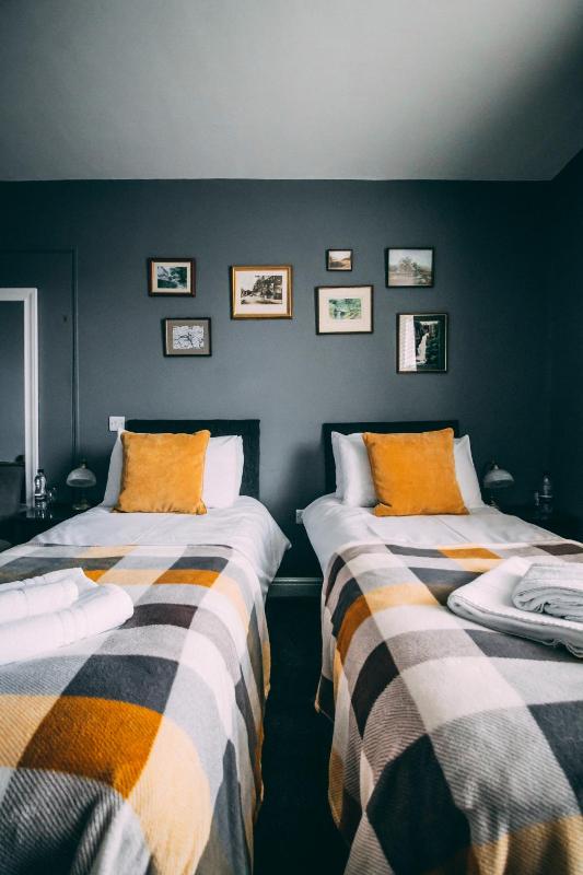 Double or Twin Room image 3