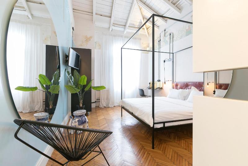 Loft image 4