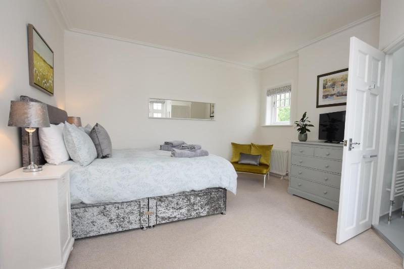King Room image 1