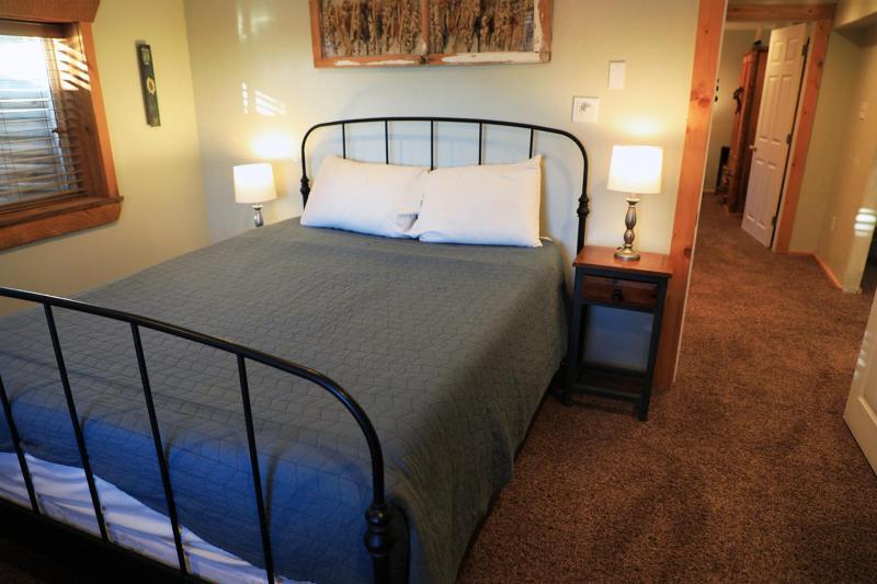 Five-Bedroom House image 2