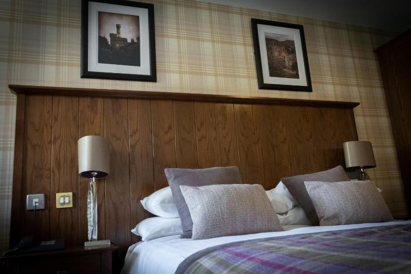 Standard Double Room image 4