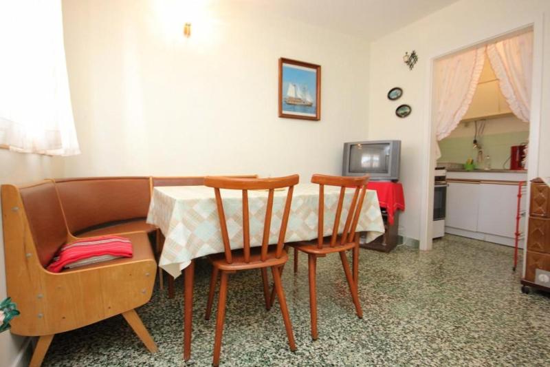 Two-Bedroom Apartment with Terrace image 3