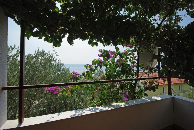 Three-Bedroom Holiday Home  image 3