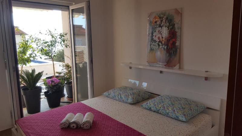 Two-Bedroom Apartment with Terrace and Sea View image 2