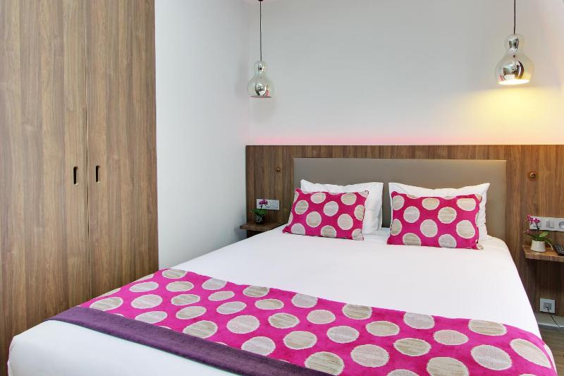 Superior Double Room image 4