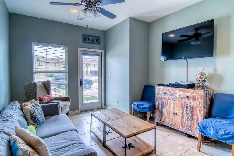 Four-Bedroom Apartment image 3