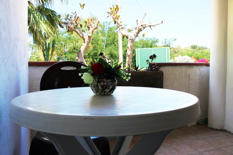 Economy Double Room image 3