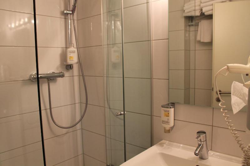 Triple Room image 2
