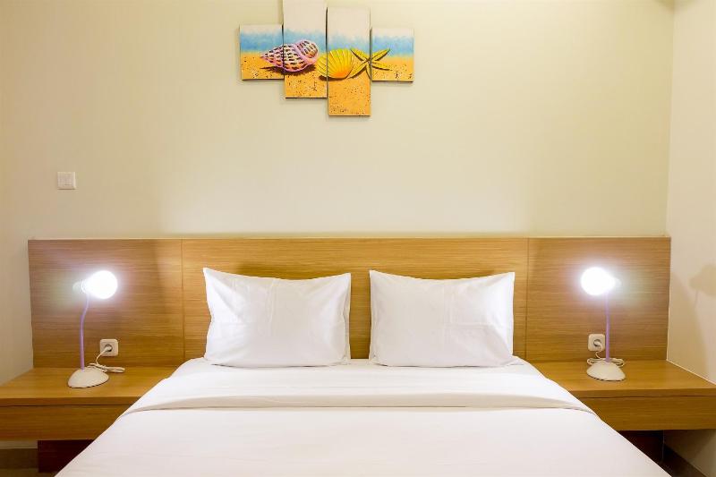 Comfy Studio Mustika Golf Apartment By Travelio - image 16