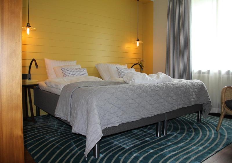 Double Room image 3