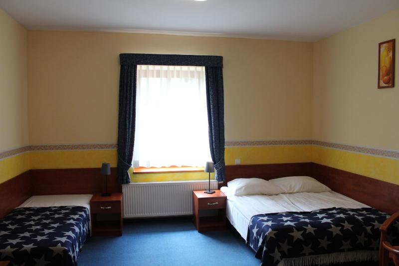 Triple Room with Private Bathroom image 2