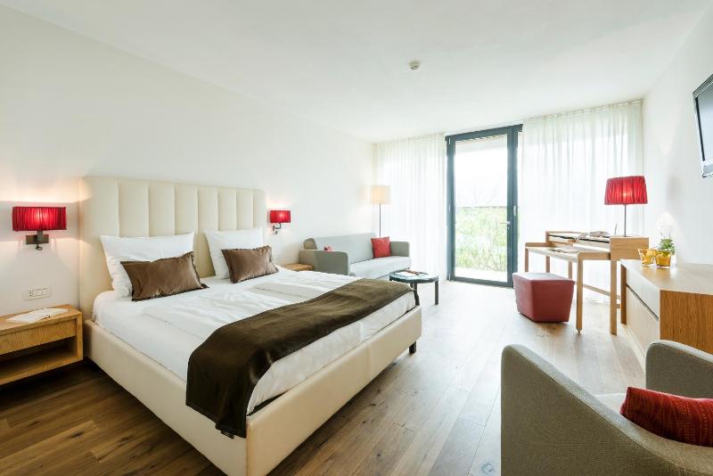 Suite with Terrace image 3