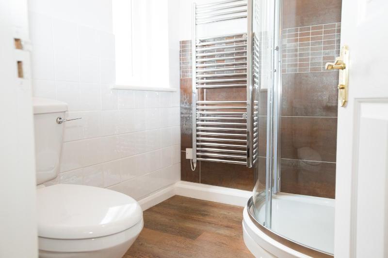Standard Twin Room image 2