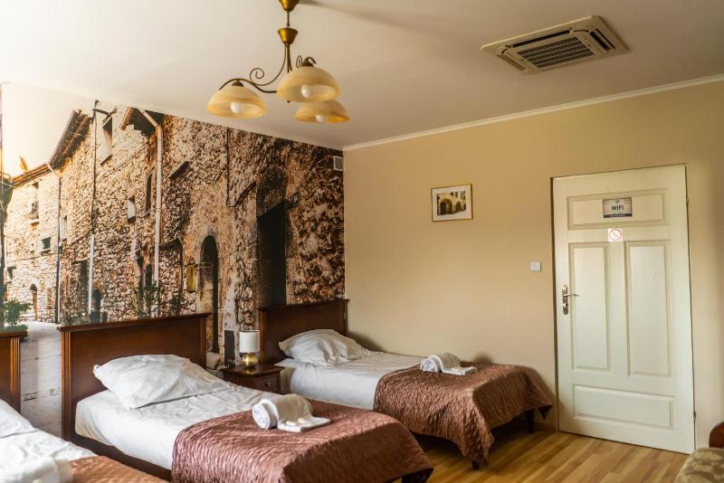 Triple Room image 2