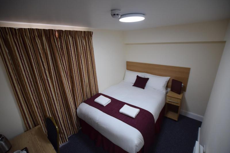 Triple Room image 3
