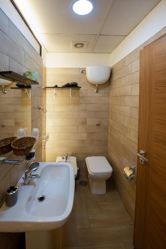 Triple Room with Balcony image 2