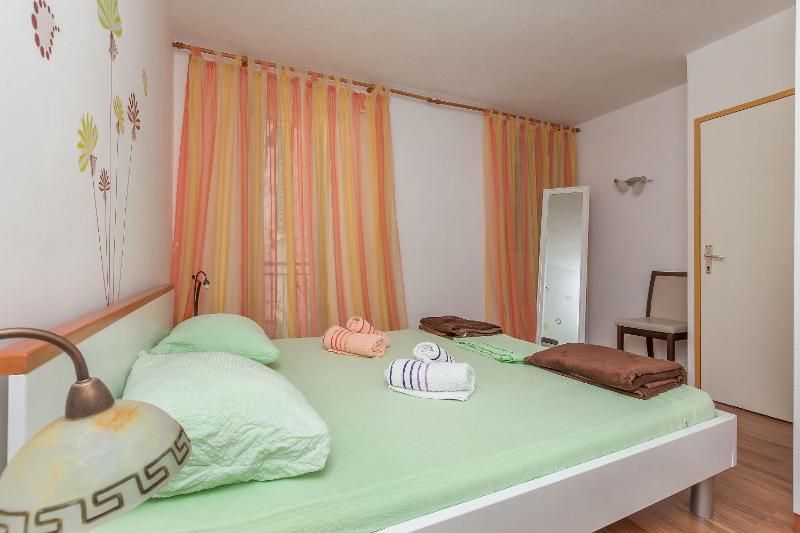 Apartment image 2