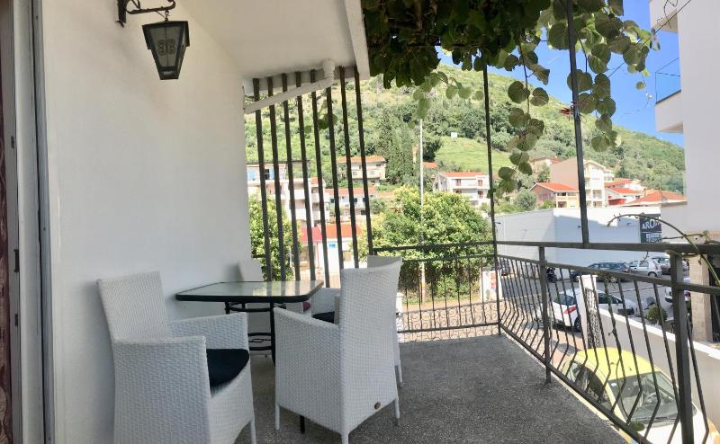 Two-Bedroom Apartment (5 Adults) image 2