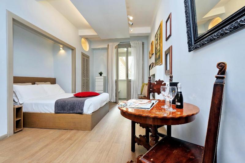 Studio with View image 4