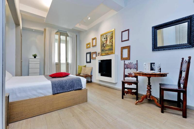 Studio with View image 3