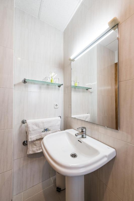 Triple Room image 3
