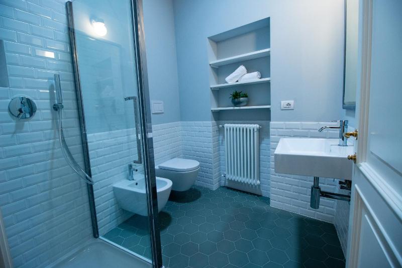 Two-Bedroom Suite - interconnecting rooms image 2