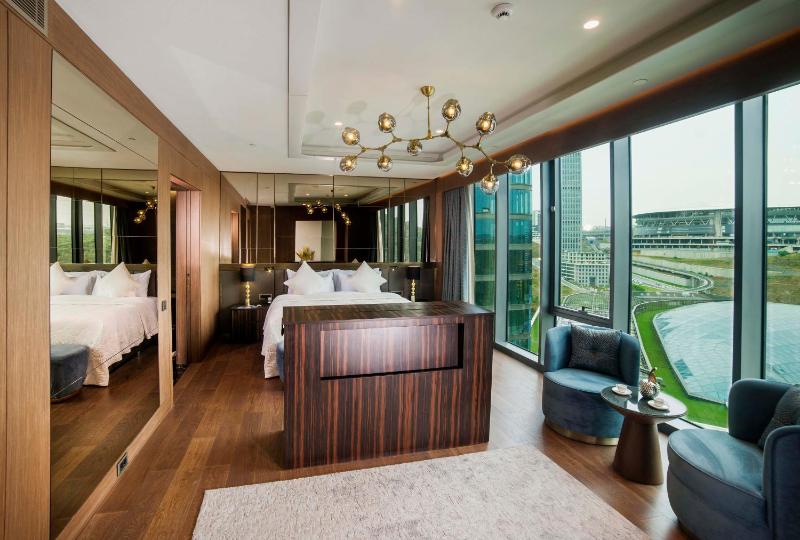 Presidential Suite image 4