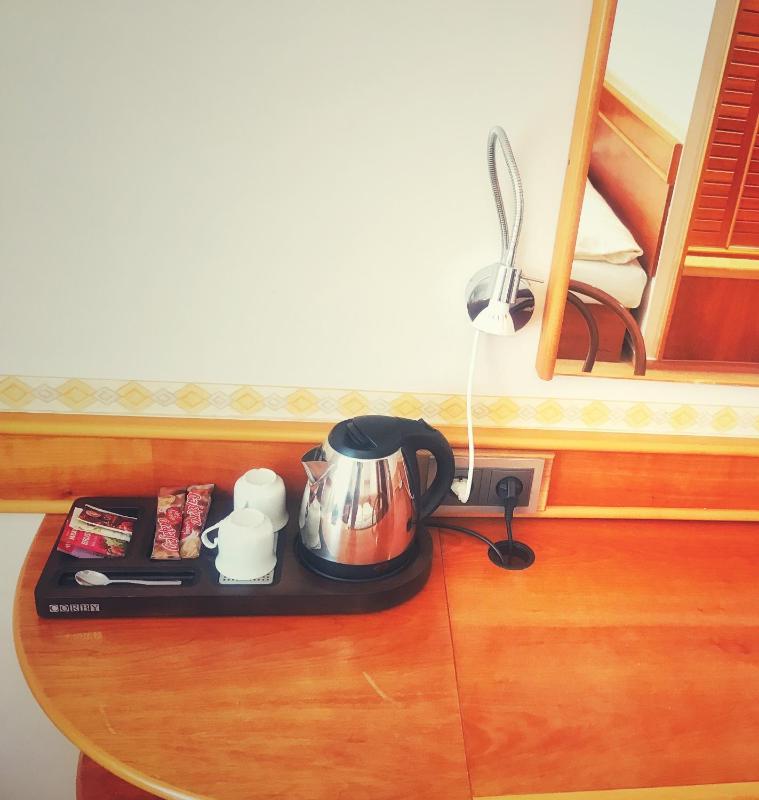 Single Room image 3