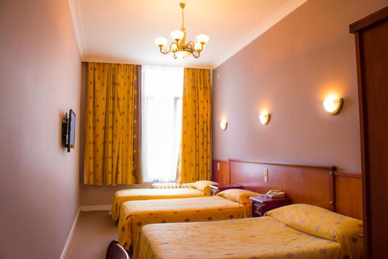 Comfort Quadruple Room image 1