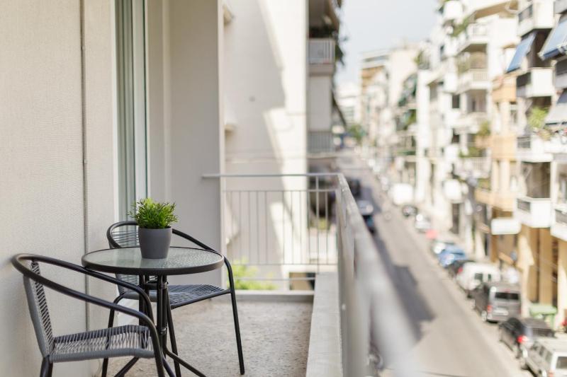Urban 2BD Apartment in Koukaki by UPSTREET - image 13