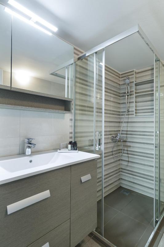 Urban 2BD Apartment in Koukaki by UPSTREET - image 6
