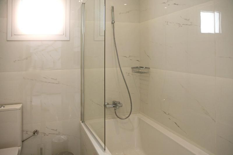 Two-Bedroom Apartment with Panoramic Sea View image 2