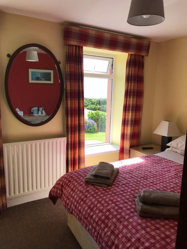 Double Room image 4