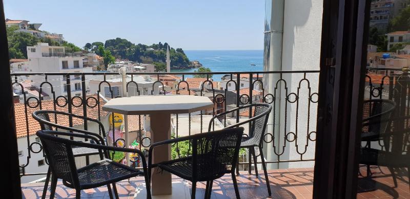 Two-Bedroom Apartment with Terrace and Sea View image 3