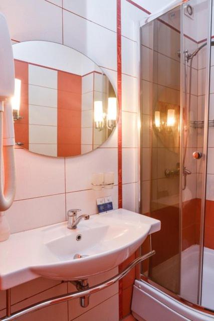 Superior Double Room image 3