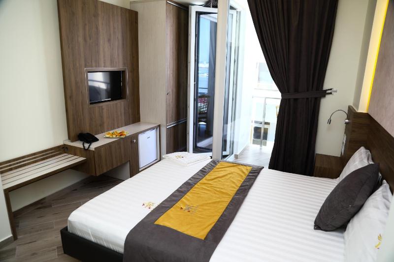 Superior Double Room image 3