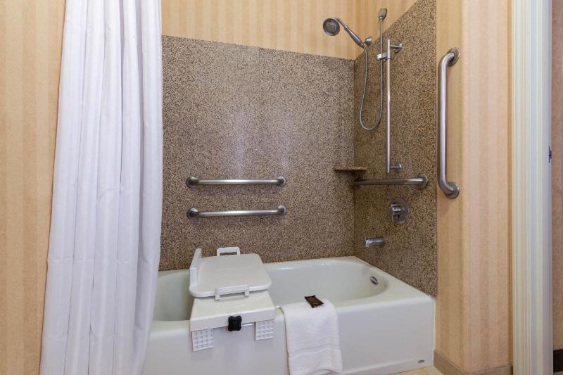King Room - Mobility Access/Non-Smoking image 3