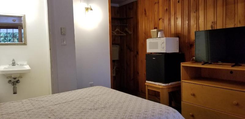 Standard Full Room image 2