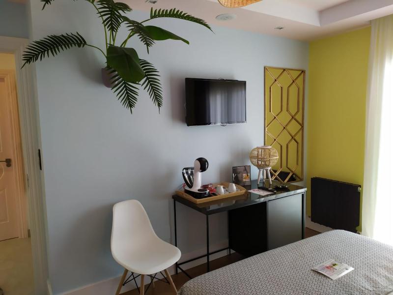 Standard Double Room image 1