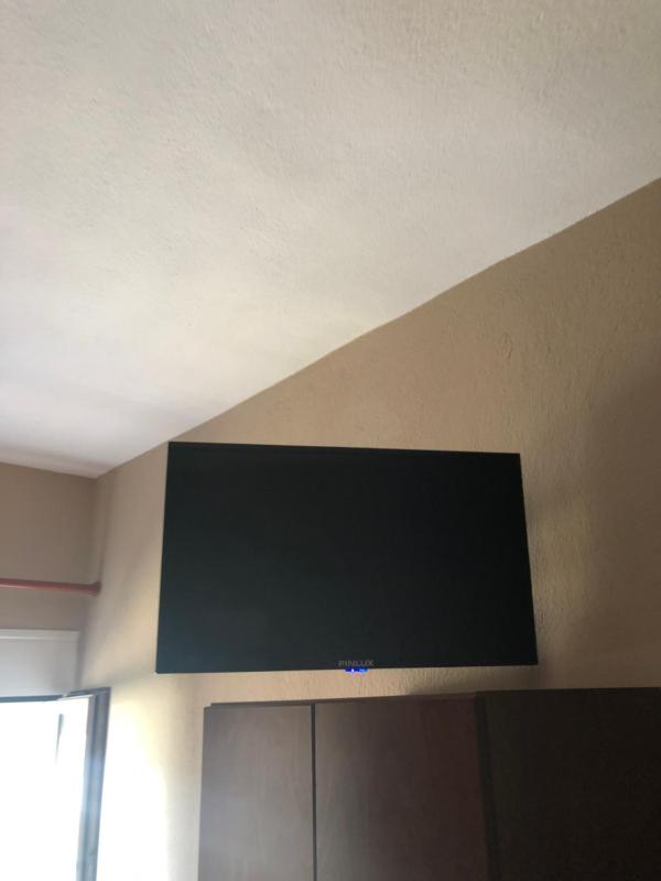 Studio with Sea and Mountain View image 3