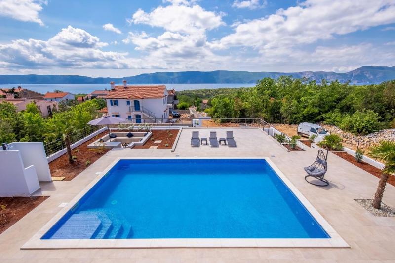Villa with Private Pool image 4