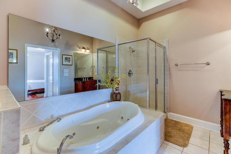 Four-Bedroom Apartment image 2