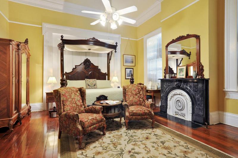 Ashton's Bed and Breakfast - image 9