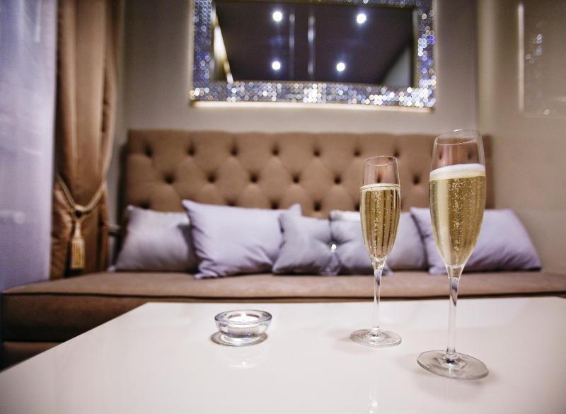 Design Hotel Jewel Prague - image 12