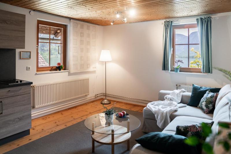 Studio Apartment image 4