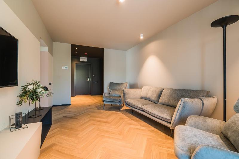 Maestro Design Hotel - image 49