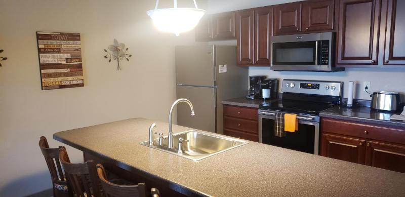 One-Bedroom Apartment image 3