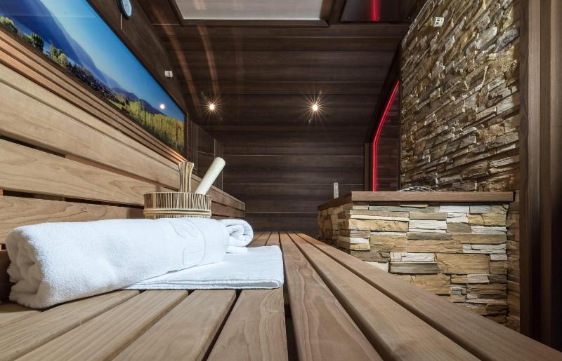 Double Room with Spa Access (Annex) image 4